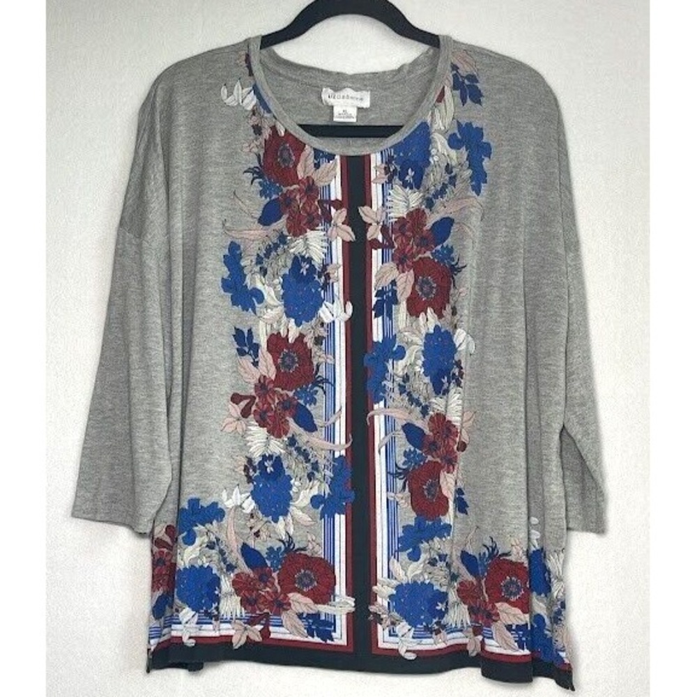 Liz Claiborne Knit Blouse Women XL Gray Flower 3/4 Sleeve Round Neck Soft Casual